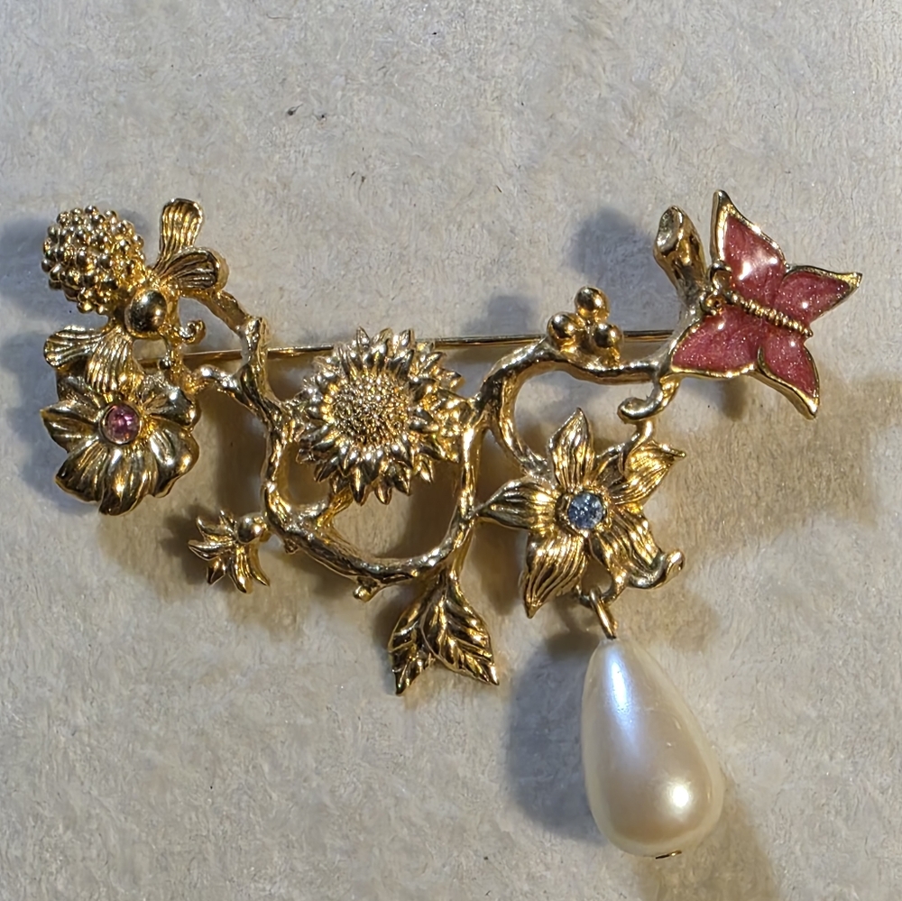 Vintage Avon Garden Of Eden Brooch C1995